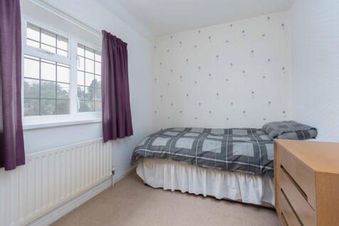 21 Lime Tree Avenue, Rugby