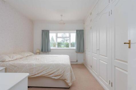 21 Lime Tree Avenue, Rugby