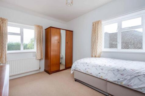 21 Lime Tree Avenue, Rugby