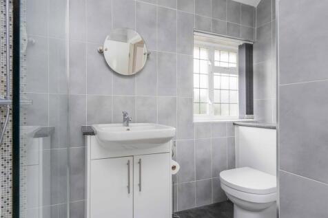 21 Lime Tree Avenue, Rugby