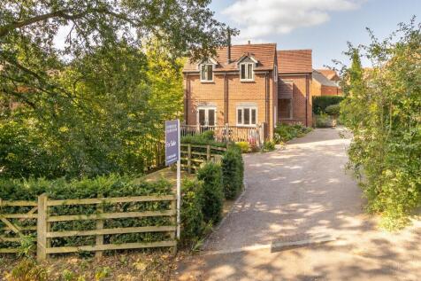 Secret Cottage, Brownsover