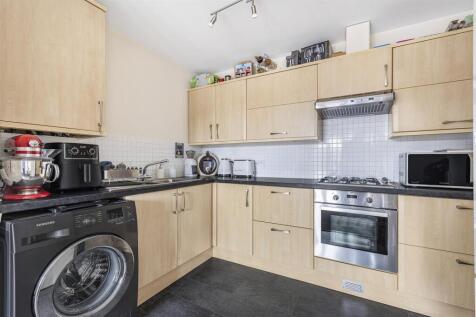 24 Stanier Court, Rugby
