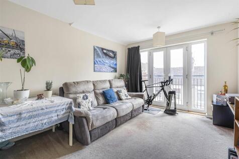 24 Stanier Court, Rugby
