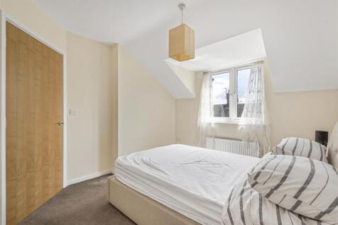 24 Stanier Court, Rugby