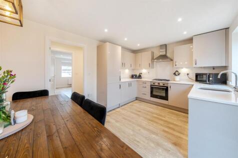 6 Goldenrod Close, Rugby