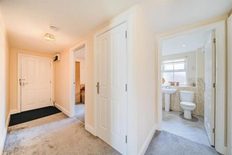 7 Rowe Close, Rugby