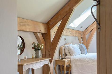 Meadow Cottage, 12 Staffords Lane (1).jpg