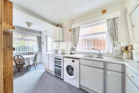 62 Wolsey Road, Rugby