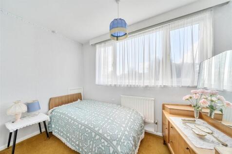 62 Wolsey Road, Rugby