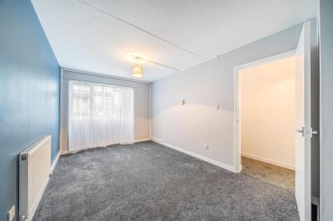 18 Cowan Close, Rugby