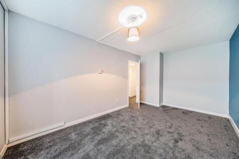 18 Cowan Close, Rugby