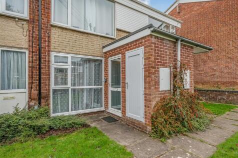 18 Cowan Close, Rugby