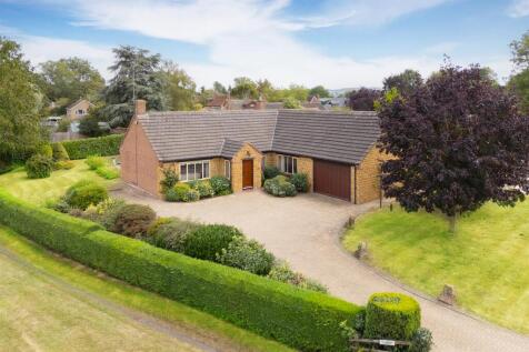 Home Close, Broadwell (6).jpg