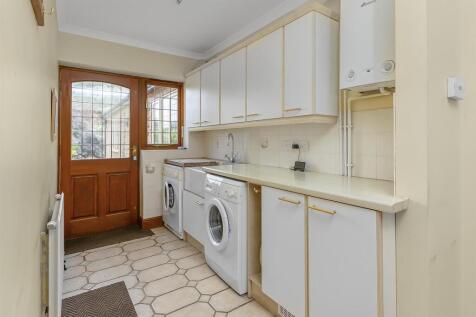 Home Close, Broadwell (16).jpg