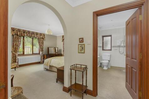 Home Close, Broadwell (25).jpg