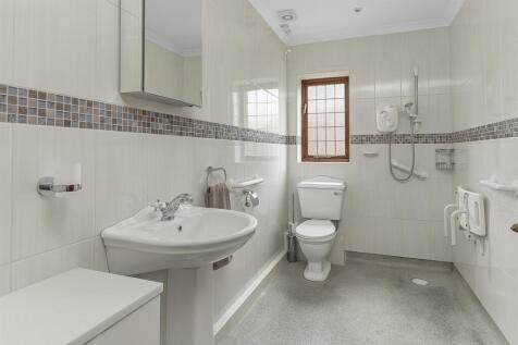 Home Close, Broadwell (28).jpg