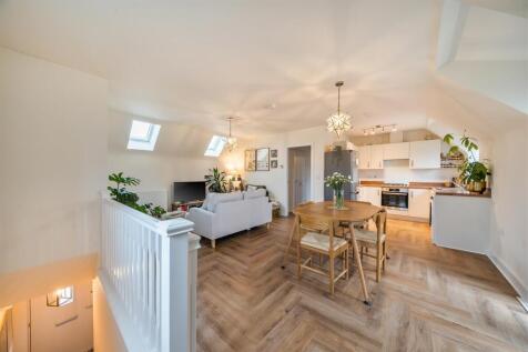 3 Rotary Close, Houlton (9).jpg