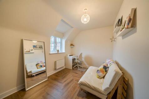 3 Rotary Close, Houlton (2).jpg