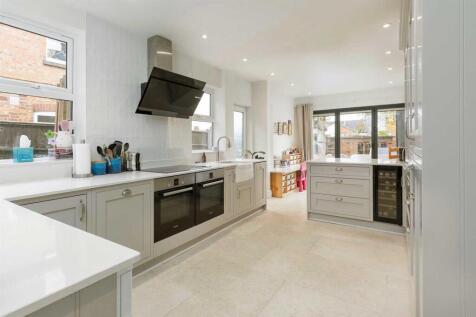 30 Regent Place, Rugby (33).jpg