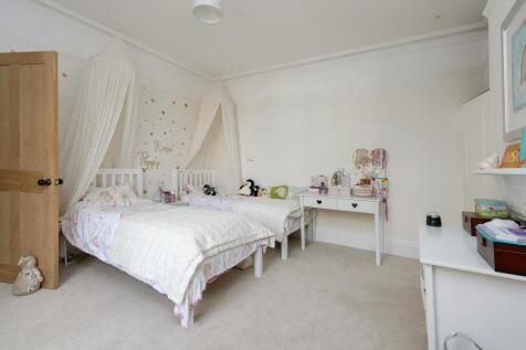 30 Regent Place, Rugby (17).jpg