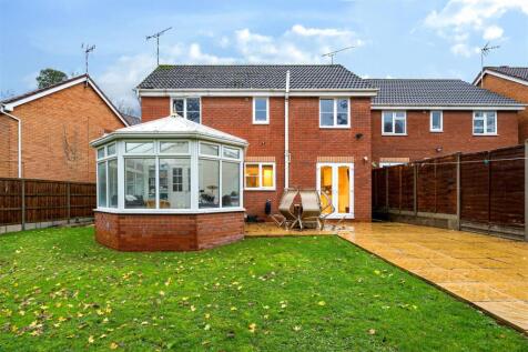 18 Poplar Grove, Ryton On Dunsmore (15).jpg