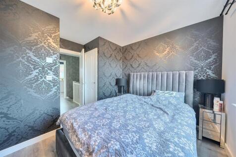 32 Ripon Way (12).jpg