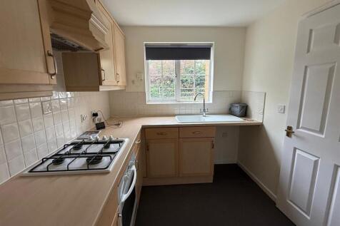 Kitchen 1.jpeg