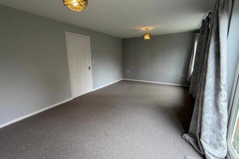 Lounge 1.jpeg