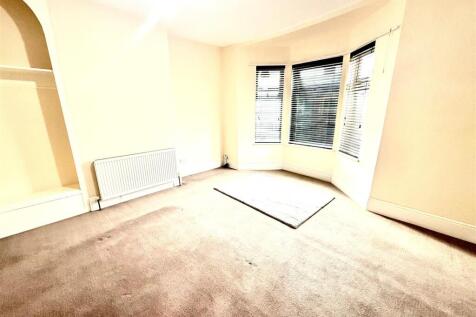 150 Murray bedroom 1.jpg
