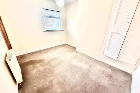 150 Murray bedroom 2.jpg