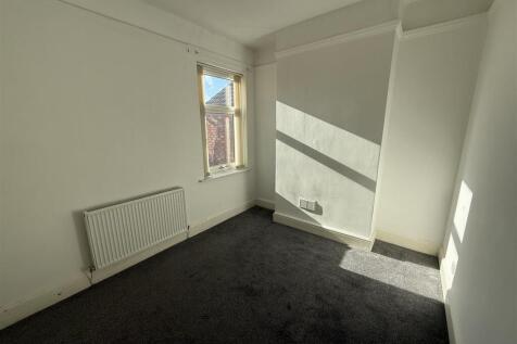 45 Lodge Road Bedroom 2(6).JPG