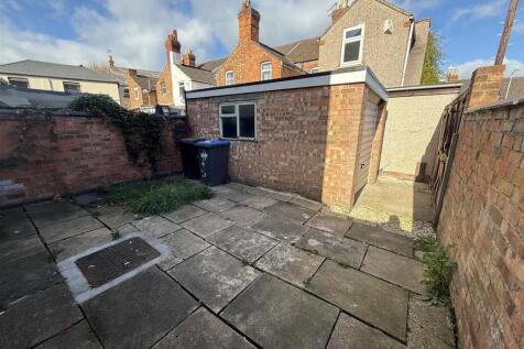 45 Lodge Road Garden (9).JPG