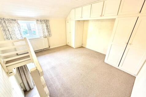 56 Broad Street Bedroom.jpg