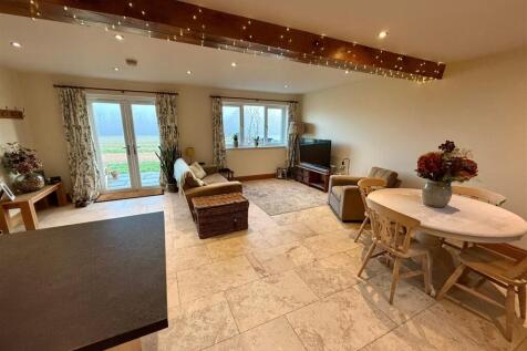 Dovecote Welford Open Plan.jpg