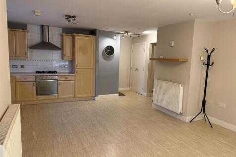 LOUNGE KITCHEN 1.jpeg