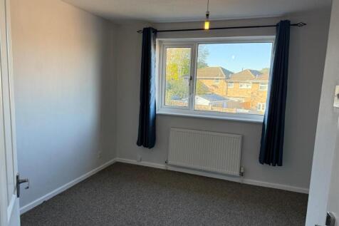 Bedroom 1.jpeg