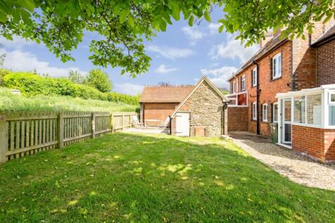 13 Littleworth 28...