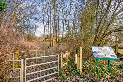 Access To Commonland