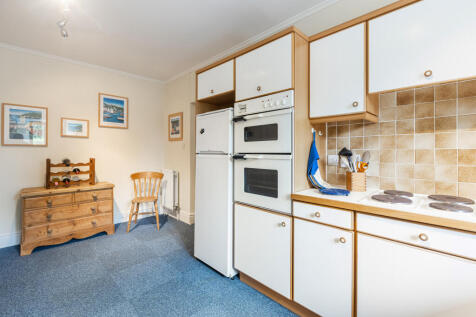 A12 - 10 Dittisham Court, Dittisham - 240819