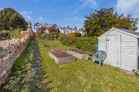 A09 - 12 Mount Boone, Dartmouth - 250411
