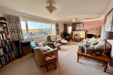 Vendors Sitting Room Aug 25