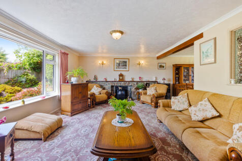 14 Sitting Room 12 Deer Park Road Stoke Fleming - 