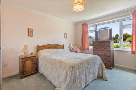 18 Bed 112 Deer Park Road Stoke Fleming - 250611