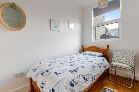 17 Bed 2 69 South Ford Road Dartmouth - 250714