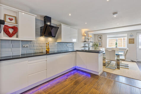 11 Open Plan Kitchen Dining 1 Lord Nelson Drive, D