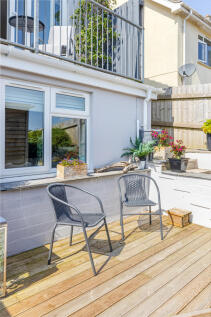 4 Decked Garden 1 Lord Nelson Drive, Dartmouth, To