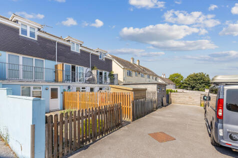 6 Parking 1 Lord Nelson Drive, Dartmouth, Townstal