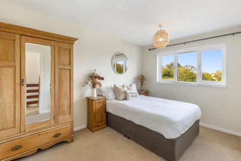 23 Main Bedroom 69 Hermitage Road Dartmouth - 2509