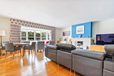 17 Sitting Room 14 Dart Marina V2 - 250909