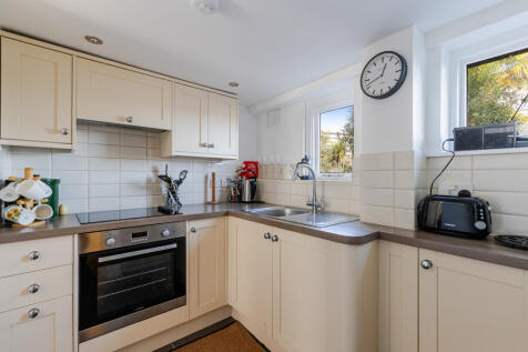 18 Kitchen Dart Cottage Manor Street Dittisham - 2